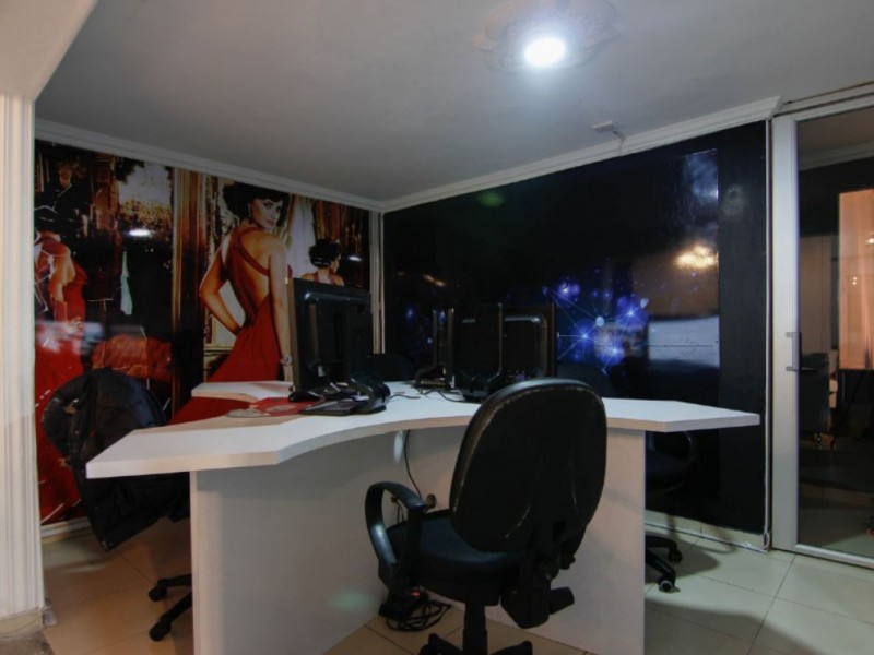 Join now the team of the best webcam modeling studio in Bogota!